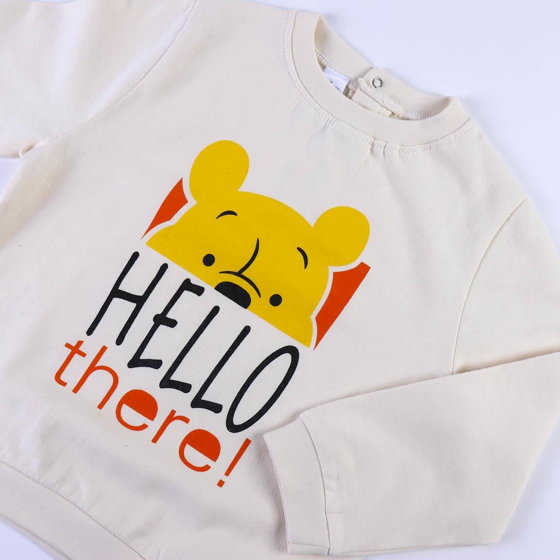 Sweat Winnie de Pooh pour bébé avec bavoir.