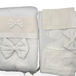 Couette pour lit bébé complète avec draps et tours de lit