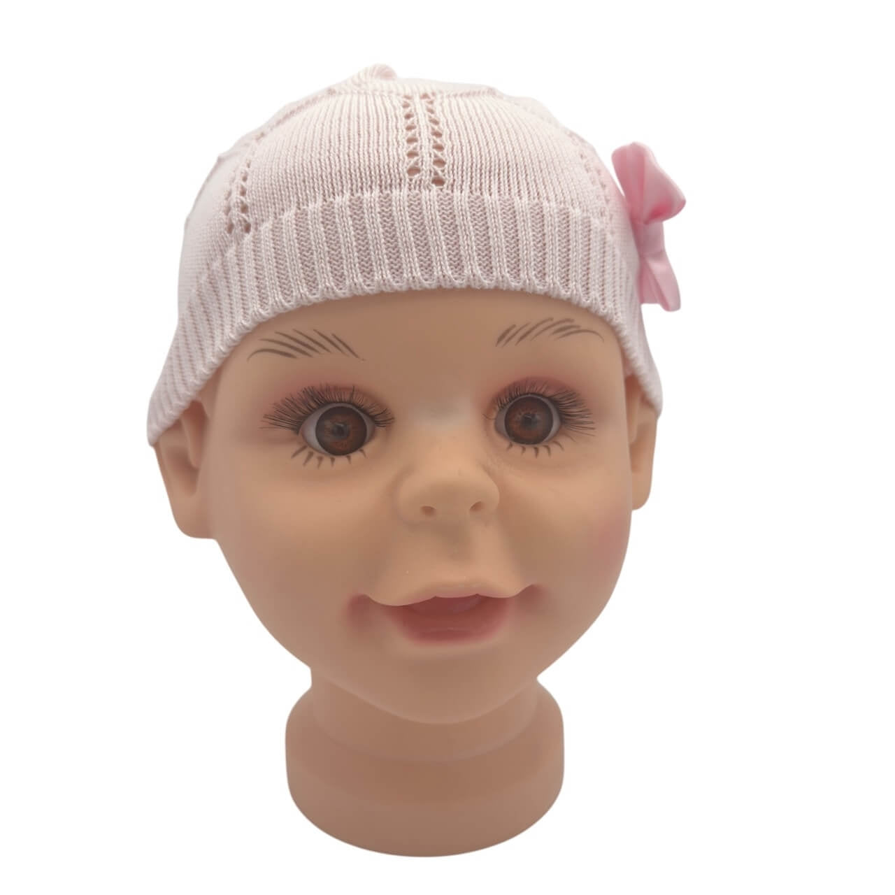 Bonnet en fil pour bébé fille