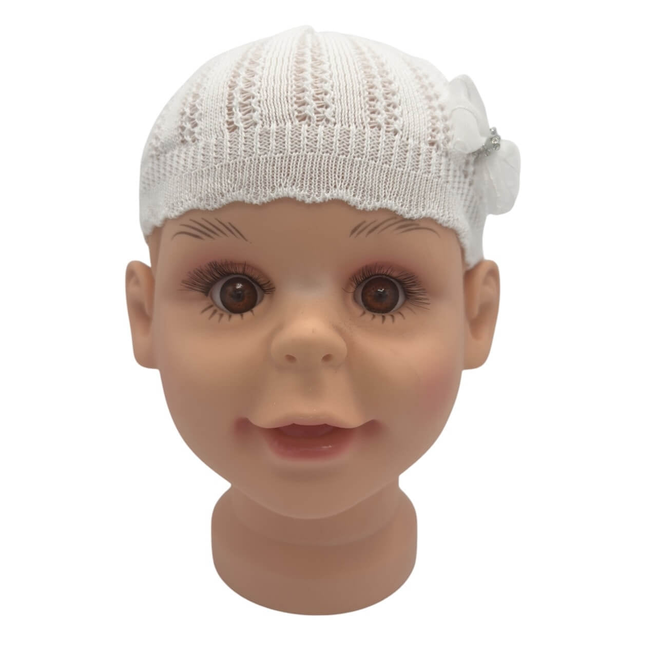 Bonnet en fil pour bébé fille