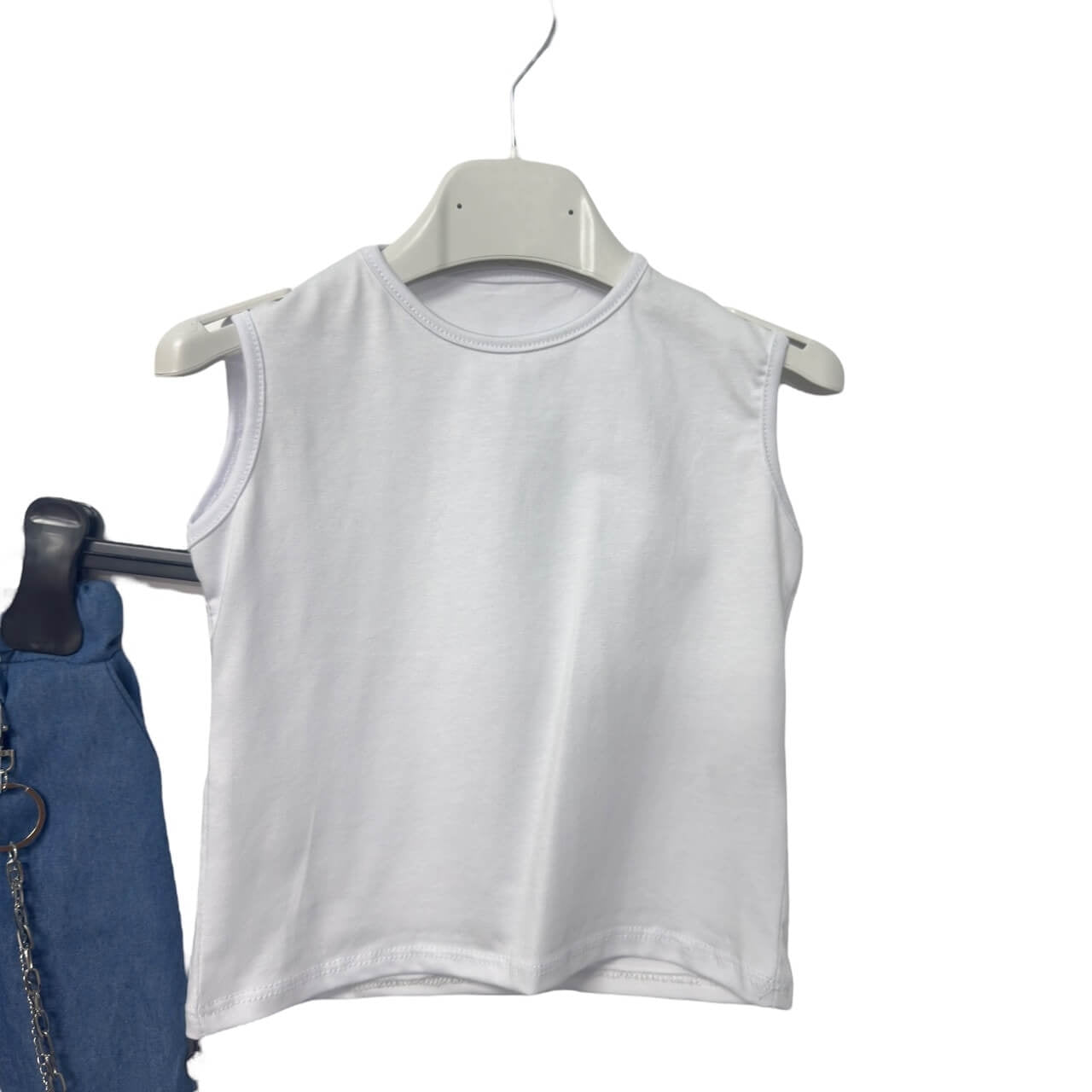 Tenue en jean pour nouveau-né