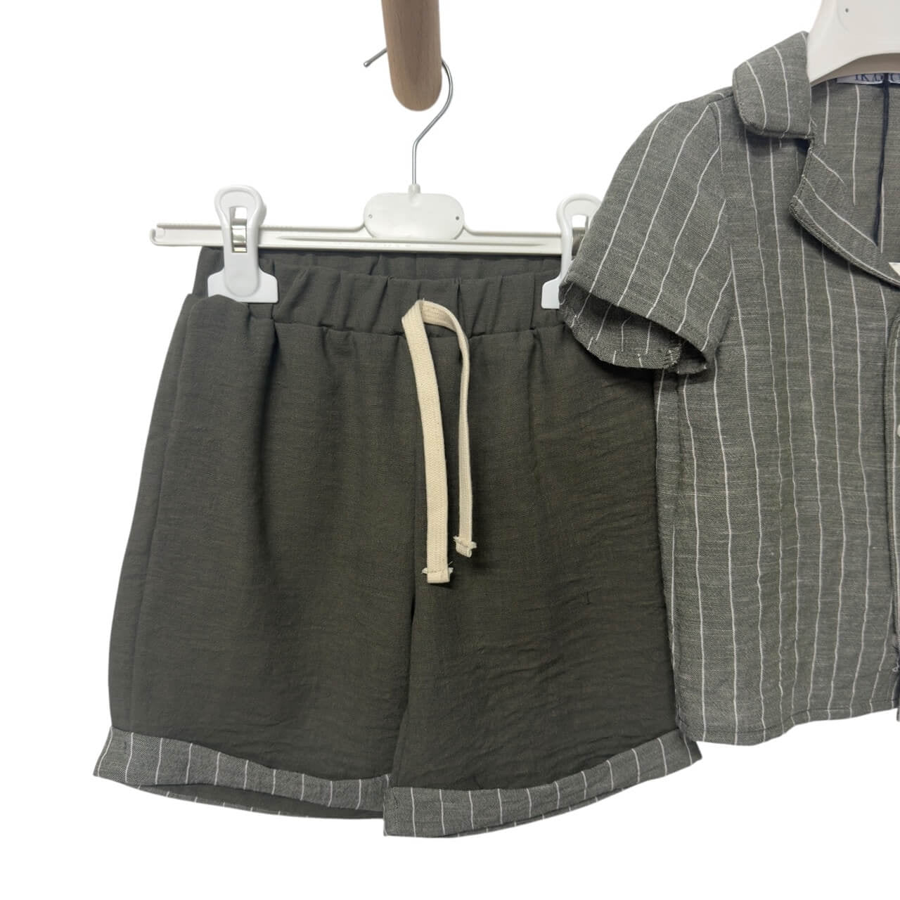 Combinaison bébé rayée